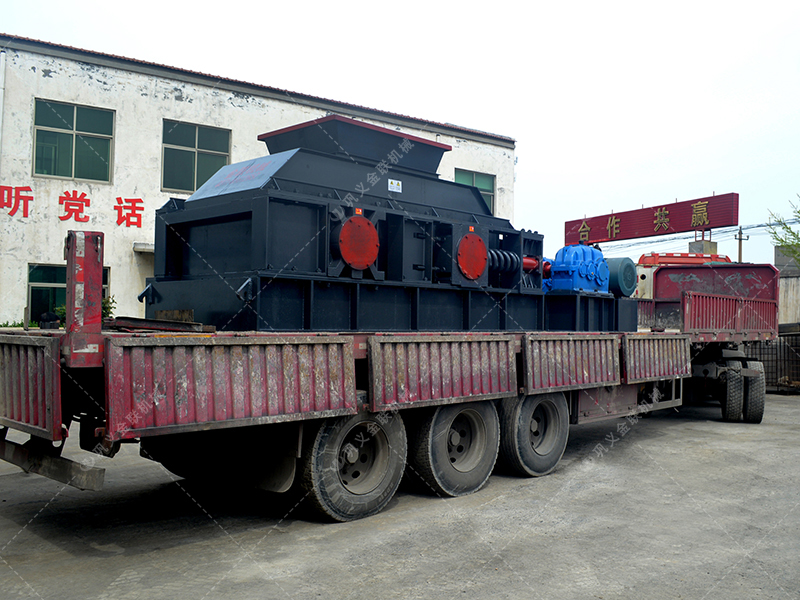 對輥破碎機在制砂工作中有哪些優勢? 對輥破碎機在制砂工作中有哪些優勢?