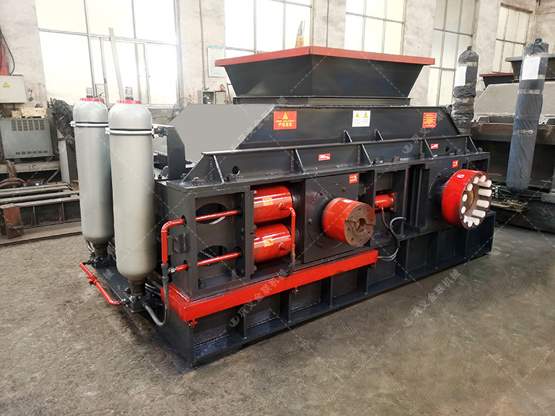 1200x800大型液壓對(duì)輥破碎機(jī)發(fā)貨 發(fā)往湖北