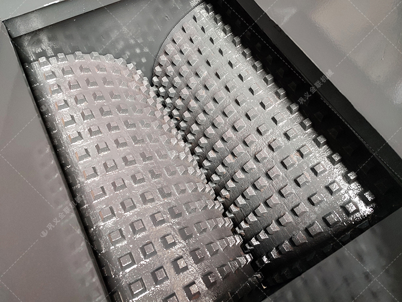 瀝青混合料性能不達標(biāo)？雙齒輥破碎機助你提升路面質(zhì)量